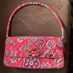 Vera Bradley shoulder bag. Like new condition. No flaws.